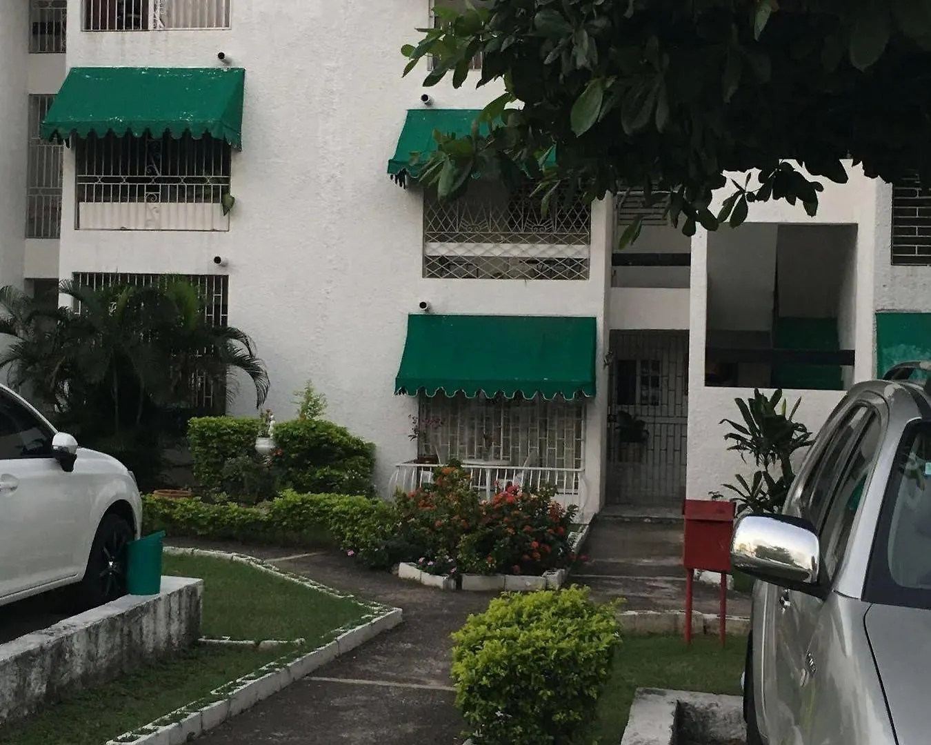 Abacus Jamaica The Zana Suites Kingston 0*,  Jamaika